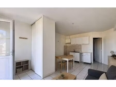 location appartement  m² t-2 à clermont  540 €