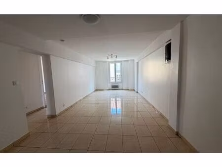 location appartement  57.17 m² t-3 à coulommiers  800 €
