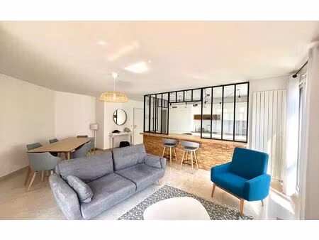 location appartement  75.85 m² t-3 à lyon 3  1 460 €