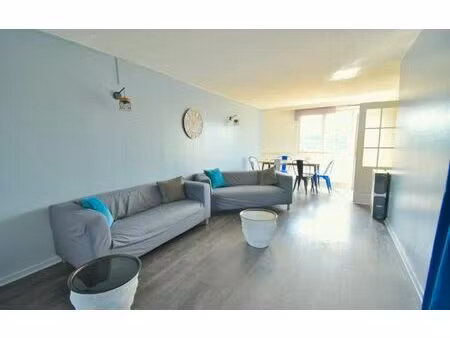 location appartement  85.8 m² t-5 à lyon 9  1 920 €
