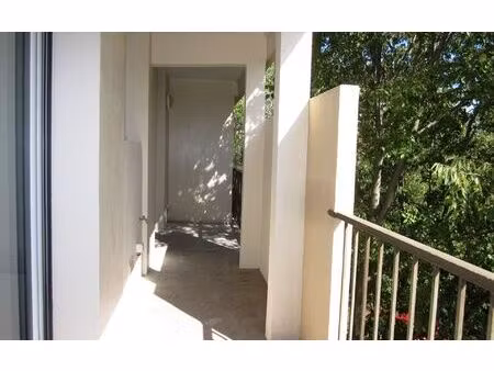 location appartement  m² t-2 à montpellier  704 €