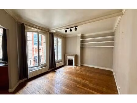 location appartement  40.6 m² t-2 à paris 17  1 342 €