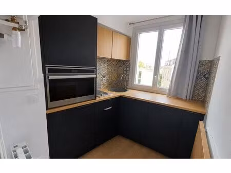 location appartement  m² t-1 à saint-brieuc  450 €