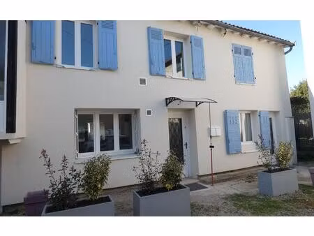 location appartement  m² t-3 à saint-genis-laval  988 €