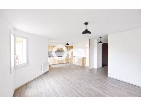 location appartement  m² t-2 à saint-symphorien-sur-coise  570 €