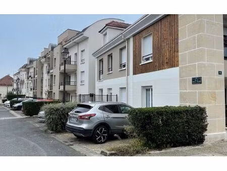location appartement  39.82 m² t-2 à serris  850 €