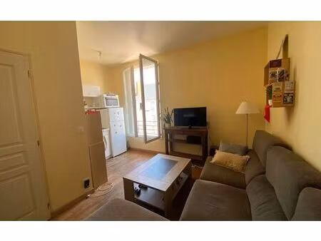 location appartement  m² t-2 à tours  589 €