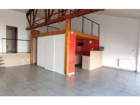 location appartement  97.33 m² t-3 à vic-en-bigorre  650 €