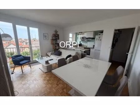 location appartement  42.07 m² t-2 à vitry-sur-seine  1 040 €