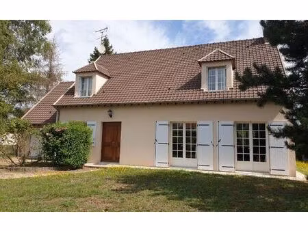 location maison  m² t-7 à bois-le-roi  1 917 €
