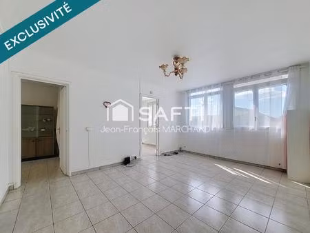 a 12 minutes à pied de la gare rer de poissy - t4 - 69m2 - 3 chambres - cave