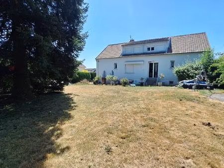 maison 5 chambres avec beau jardin !