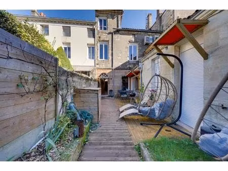 maison de ville exploitée en meublé de tourisme