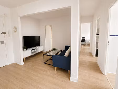 t4 avec terrasse  balcon et garage