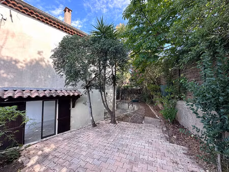 saint raphael appartement t2 avec jardin
