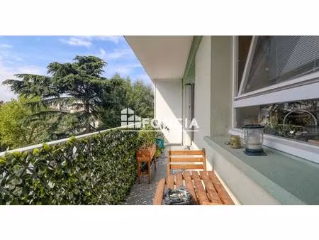 studio de 28m2 + cave - métro 7 - ivry-sur-seine