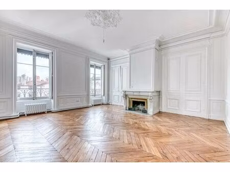 location bureaux 100 m² à 250 m²