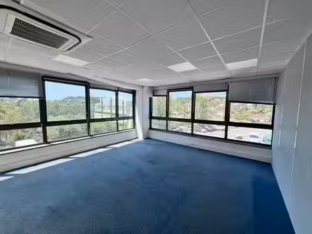 location bureaux 485m²