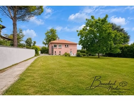 maison familiale de 150 m² avec beau terrain de plus de 1 000 m² – quartier champ plantier
