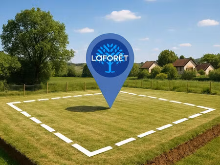 **rare terrain à bâtir avec projet de construction déjà accepté !**