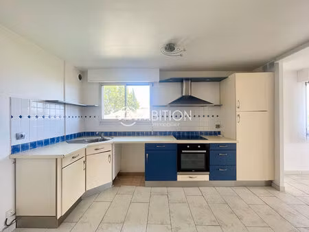 a louer : appartement 3 pièces 65.10 m2 à frejus - secteur tassigny