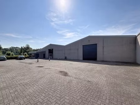 commercieel te huur in evergem