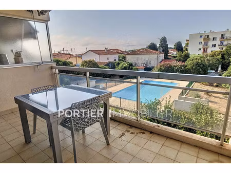 location appartement 1 pièce 24 m² à antibes (06600)