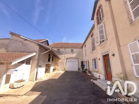maison à genevrières (52500)