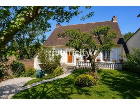maison 7 pièces - 238 m²