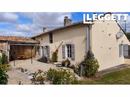 achat maison 6 pièces 182m² st macoux 86400