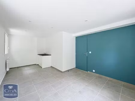 location local professionnel pommiers 69480