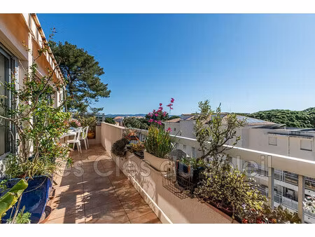 achat appartement 3 pièces 59m² hyeres 83400