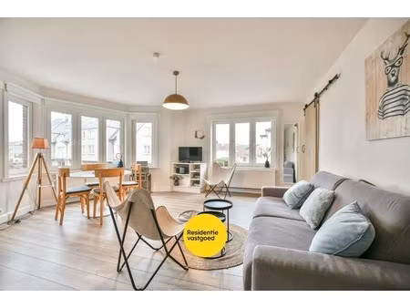 lichtrijk éénslaapkamerappartement nabij centrum en bos in de haan