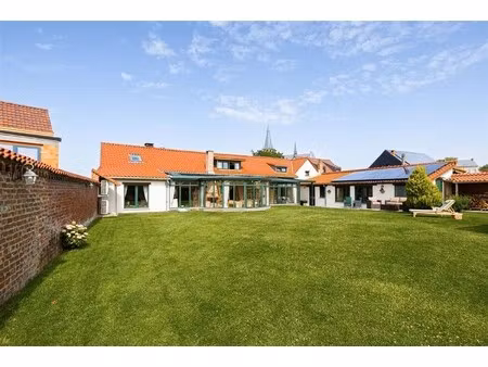 gerenoveerde ruime fermette met garage en tuin op 9are66