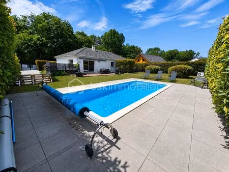 pavillon de 147 m² à livry-louvercy
