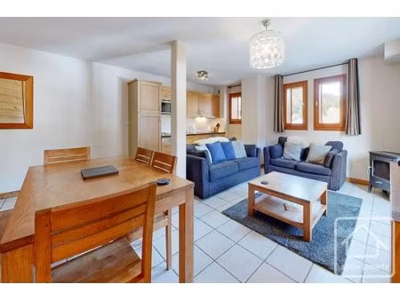 un appartement de deux chambres et deux salles de bains en cession-bail dans le...