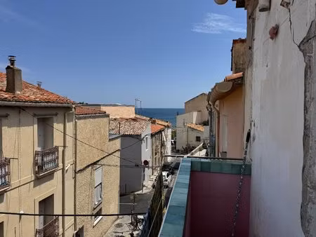 duplex coup de coeur avec terrasse et vue mer au coeur de sète !