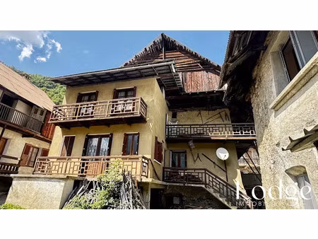 vente maison 7 pièces 250 m² à vallouise-pelvoux (05340)  215 000 €