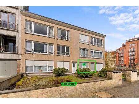 appartement te koop in zeebrugge met 1 slaapkamer
