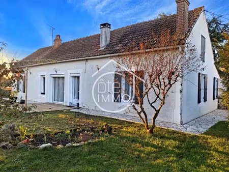 cours de pile : charmante maison atypique de 105 m² avec jardin