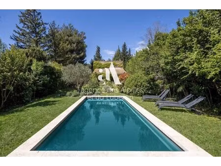 paradou - maison avec jardin proche village