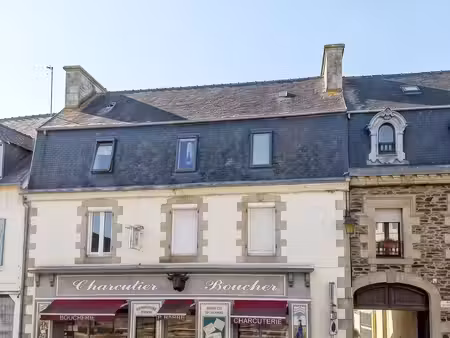 appartement avec garages et cour privative  cœur de bourg  plestin-les-grèves