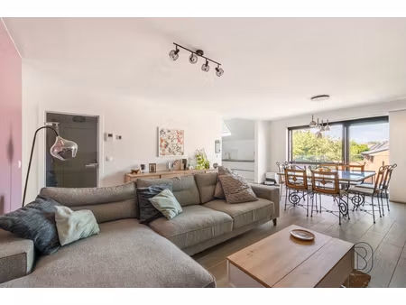appartement te koop in moeskroen met 2 slaapkamers