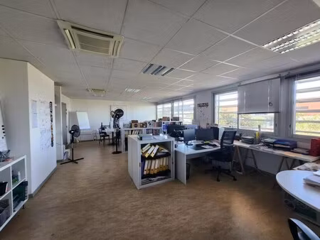 location bureaux 51 m²