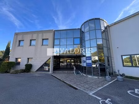 location bureaux 45 m² à 754 m²