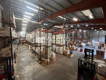 location entrepôt flassans sur issole 83340 674m² à 2869m²