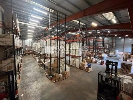 location entrepôt flassans sur issole 83340 780m² à 2333m²
