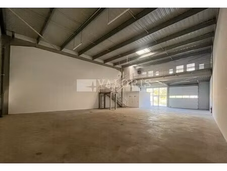location entrepôt la ciotat 13600 360m² à 720m²