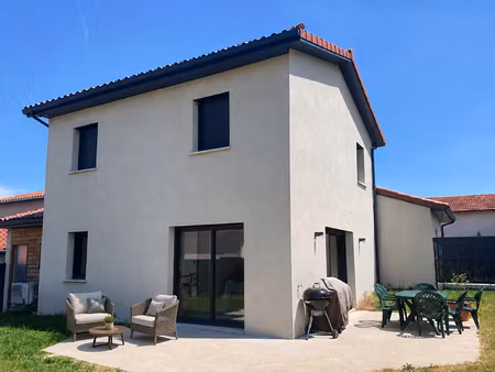 location maison 4 pièces 90 m² à grézieu-le-marché (69610)