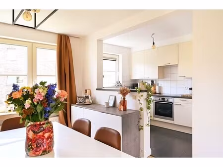 rustig gelegen bel-etage woning